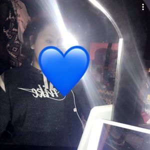 Meet your Posher, Bella